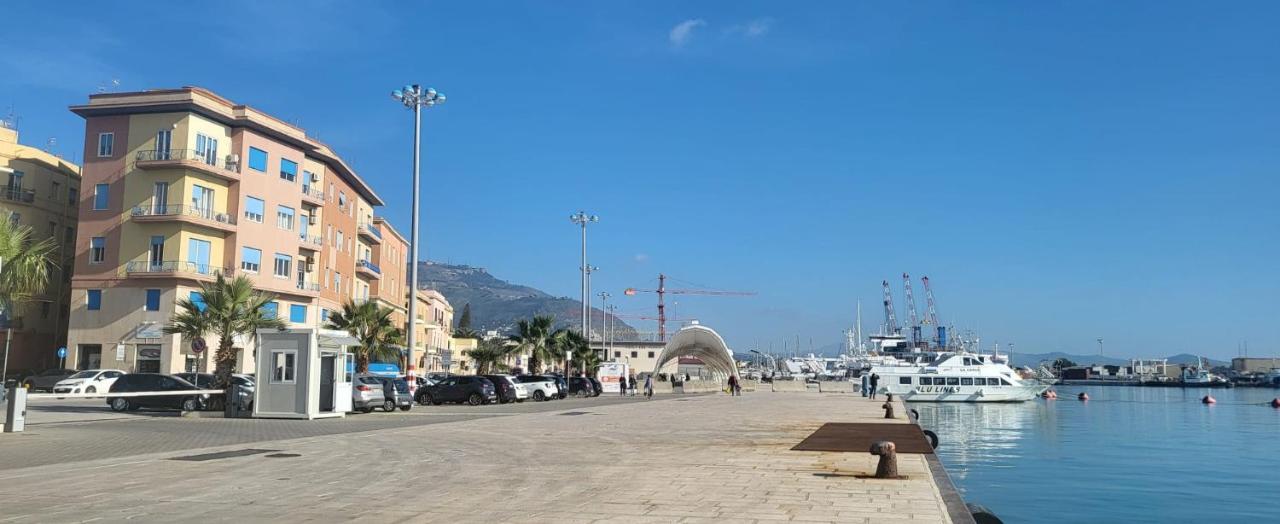 The Holiday House - Arricriati Trapani Luaran gambar